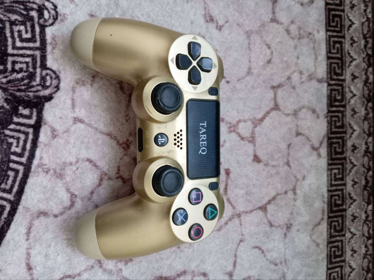 سلام عليكم بلي ستيشن 4 سلم بحاله جديده كلش مامفتوح الجهاز مو مهكر ملاحضه مو مهكر الجهاز يجي وياه شاشه يو بي اس قرص جي تي اي وقرص انشارتد ويده وحده وملحقاته كلها تشكليه كامله السعر 260 مكاني بغداد العامريه


**إذا كنت صاحب هذا الإعلان وتريد حذفه لأي سبب، رجاءا أرسل رسالة إلى الدعم الفني**