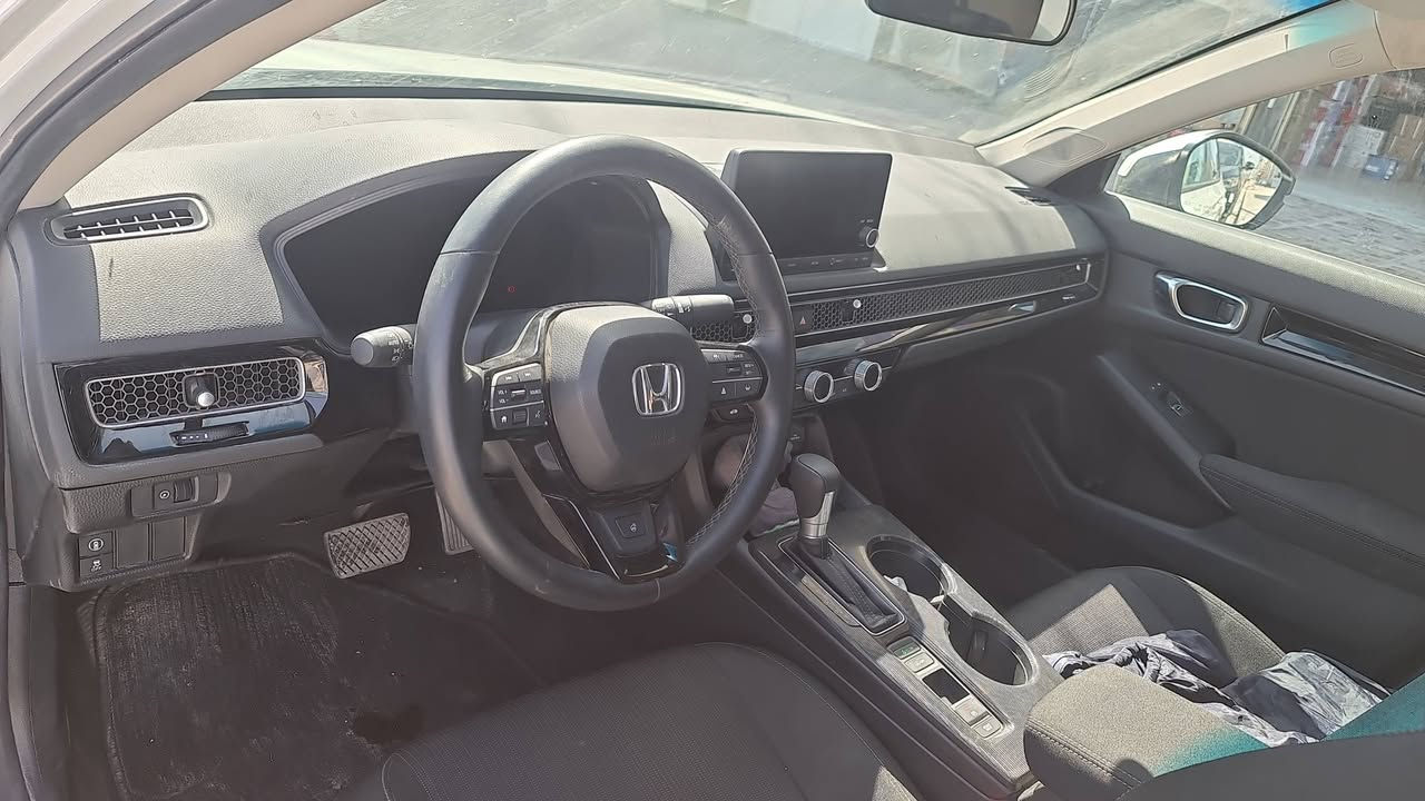 هونده سيفك EX موديل ٢٠٢٤
بدون رقم حادث فقط جاملغ ايمن 
ارباك دركه 
محرك ٢٠٠٠
فتحه _ رادار جانبي _ اوتو هولد 
***********
السعر ١٦٥ وبيه مجال شويه
مكان السياره كربلاء
