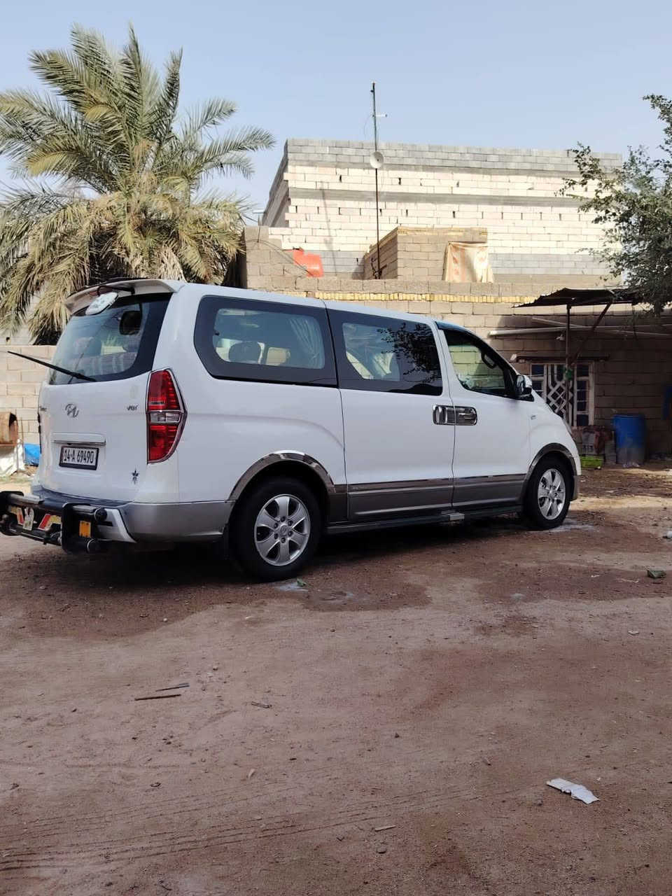 سلام عليكم ستاركس  مسكر لبيع موديل 2015 مكفول عامه مكينه ج تخم تاير رقم  البصرة مكاني بصرة  ***********
