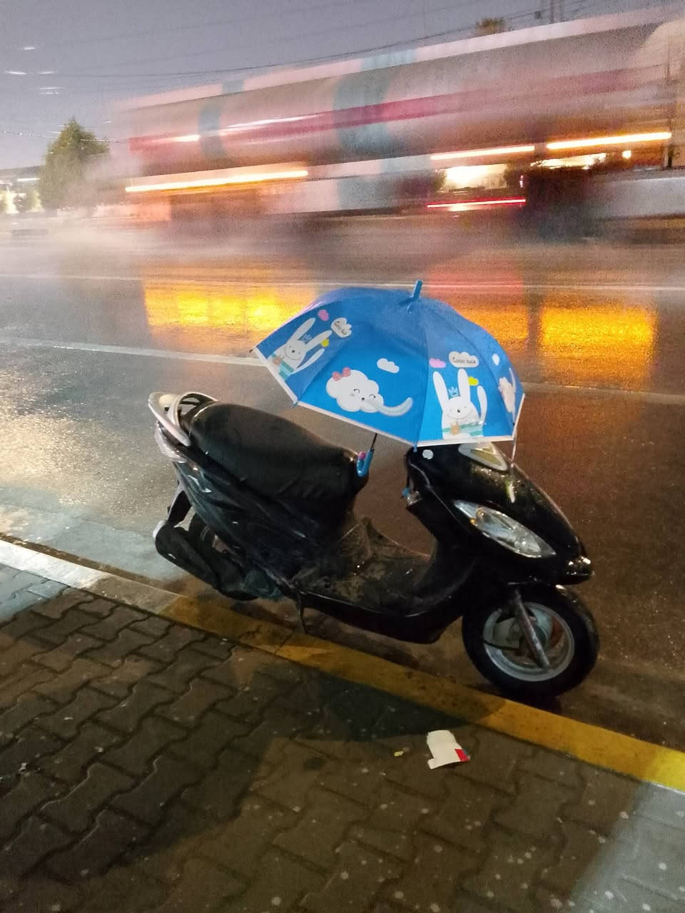 دراجه كامكو جديده ب 550 مكان الكاظميه ***********
