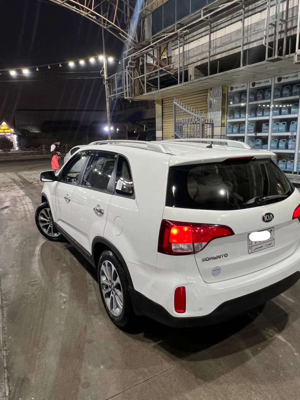 سورنتو 2014 خليجي كفالة من كل النواحي 
باسمي ريد تحويل 
محرك 4 اسلندر سيارة نظيفة جدا 
ما عدا دحجة خفيفة بالباب خلف سائق 
ماشية 98 الف بس 
***********
186$
