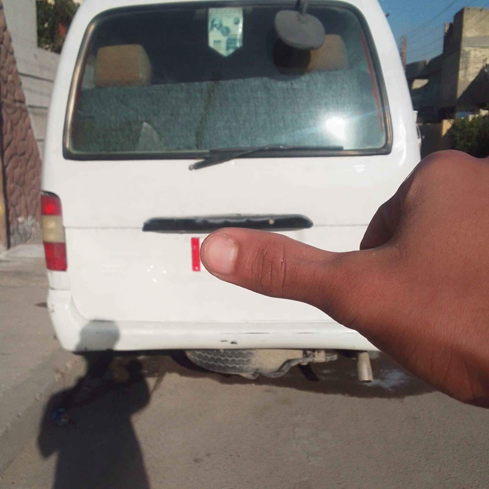 فوتون ١٤حره مصفرة من كلشي رقم نجف الماني سيارة كير وكينه واكسل جديد تخم تأير جديد مكان السيارة دورة ابو دشير للاستفسار الاتصال ***********
