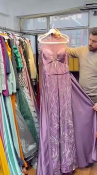 فساتين سهرة • ١٧٥ قطعة • شروات نسائية