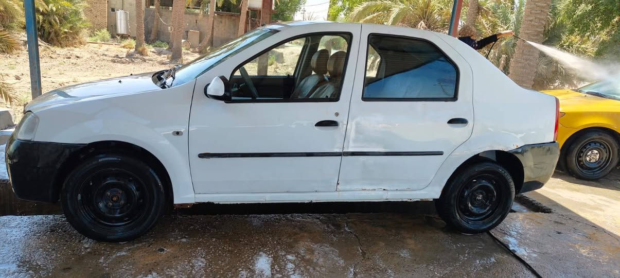 السلام عليكم رينو 2009  خصوصي رقم مثنئ انكليزي  بأسمي مداور ثاني يوم  سنويه ال 2030   تبريد شغال مكينه بيه تنقيص ***********...  السعر 35 . بيه مجال
