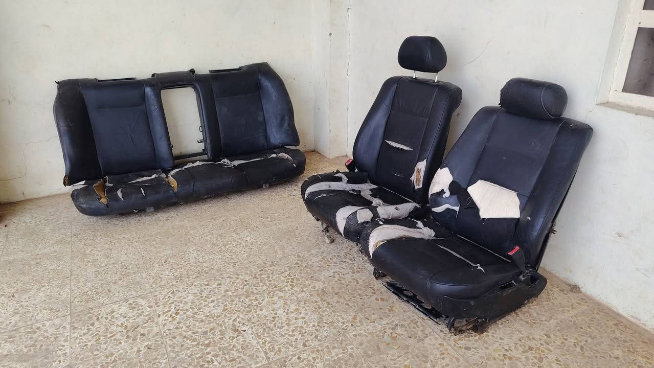 السلام عليكم ورحمة الله وبركاته
للبيع كشنات جلد 525
مكان موصل والسعر 70 الف
***********📱
*********** 📲
