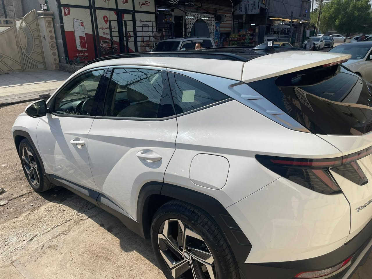 🚘 للبيع | هيونداي توسان 2022 وارد خليجي 🇦🇪
✨ كلين تايتل
✨ وارد خليجي
✨ مكفولة كفالة عامة
✨ بدون شخط ولا رصعة
✨ ماشية 90 ألف كم
المواصفات:
سقف بانوراما.
شاشة وسطية.
عدادات رقمية.
حساسات أمامية وخلفية.
مقاعد جلد.
إنارة LED.
السيارة نظيفة جدًا وجاهزة للاستخدام، لا تحتاج أي مصروف.
السعر ٢١٠ $ وبيها مجال 
***********
