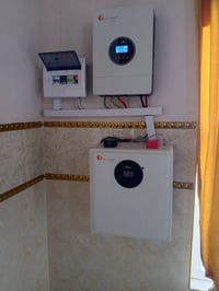 طاقة شمسية • داقوق • بطارية ٧٫٥ كيلوواط