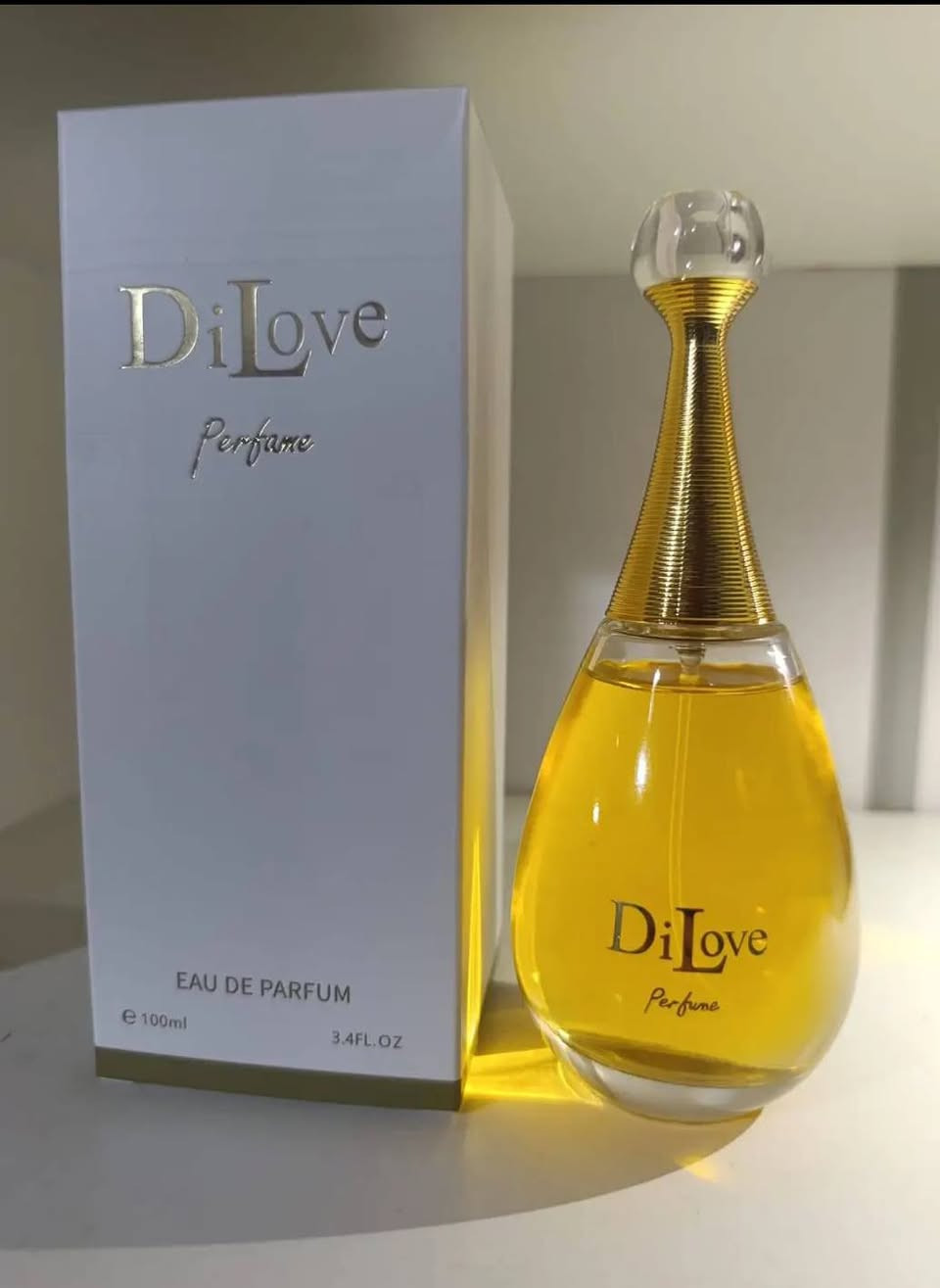 امزون عطر نارسيسو  قديم لعطر اصدارة2003نوتاتة فخامةةةة تفوح+عطر ديلوف فرنسي 🔴👍🏻
📌لاسود نارسيسو فاكهي مسكي خريفي صيفي بي نوتات برتقال عنبر هم 
📌الاصفر ديلوف فانيلاااااااا عرايسي صيفي يجننننن  
🔴يريدهن يدزلي خاص ماازعل احد اني  👍🏻


**إذا كنت صاحب هذا الإعلان وتريد حذفه لأي سبب، رجاءا أرسل رسالة إلى الدعم الفني**