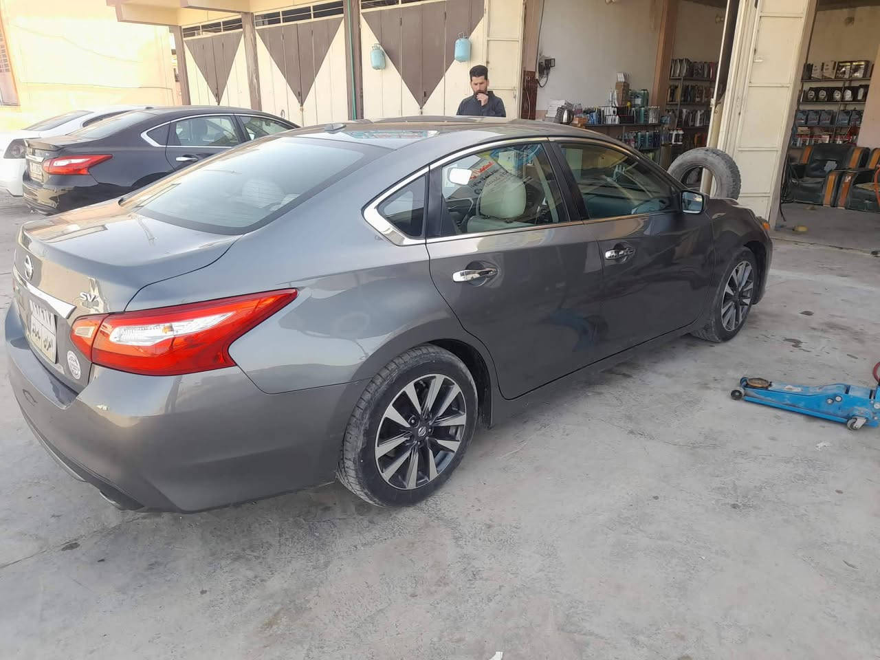 نيسان التما  sv ٢٠١٧ رقم  سليمانيه  رادار  جانبي   تحديد  مسار .كشنات جلد   بصمه  يدات  نيكل  بصمه  صندوك بصمه  ويلكب بلادي   تحكم  ستيرن  فول  صدر  تايرات  سياره جاهزه  كير   محرك بشرط  ضرر  فقط  بنيد   قطعه  وحده  بدون  دواخل  سعر ١١٨  وبيه  مجال بسيط   مكلف  بالنشر   للاتصال ***********
