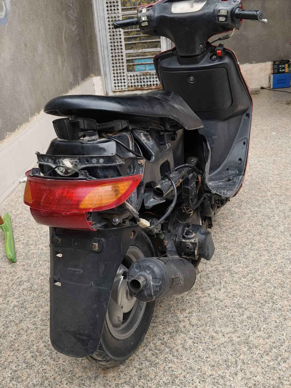 سلام عليكم دراجه فراشه مضيفه
صانصهFM
زوج تغيرات جدد
لايتات زنون 
سعر 200 بيه مجال 
رقم متوفر واتساب ***********
