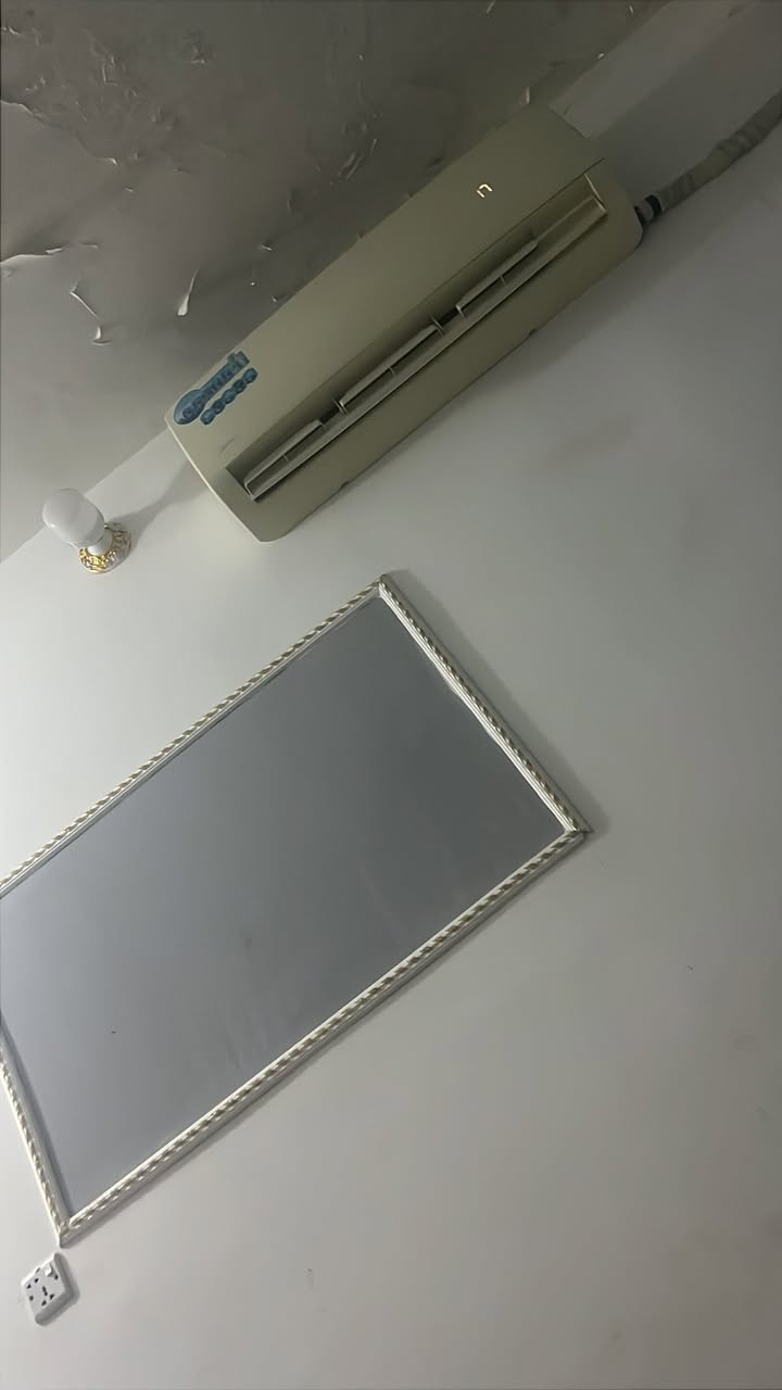 سلام عليكم سبلت ميديم طنين كلشي ماً بي تجي وتشوف بروته وتفتحه وتأخذه مكان مدينت صدر سعر ٥٠٠جهاز كلش نضيف وبروته تخبل ***********واتساب
