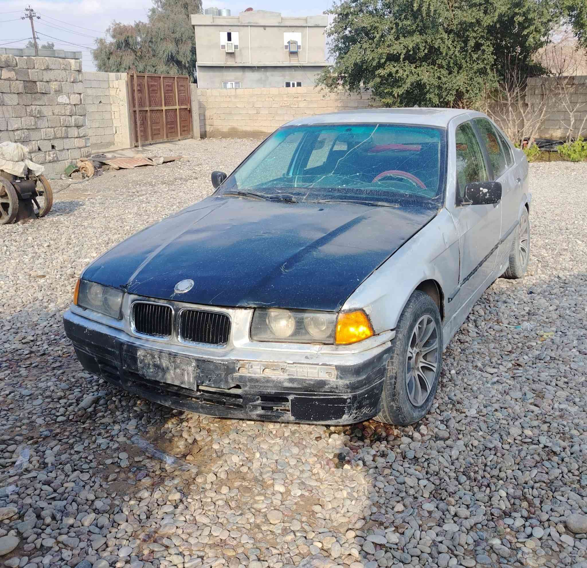 السلام عليكم للبيع بي ام s36 محرك 4 وكير ومحرك شرط لاصرف لاتبخير صدر امامي شرط تايرات امامي جدد  گيوجه  شغاله لايت عالي ناصي جوم جوبي. سياره فحص الانبار ماندل صاحبها ابيع هيج السياره
. السعر المطلوب 15وبيه مجال ومراوس هم يرهم حسب القناعه 

الاستفسار اكثر الاتصل علئ هذا الرقم ***********
