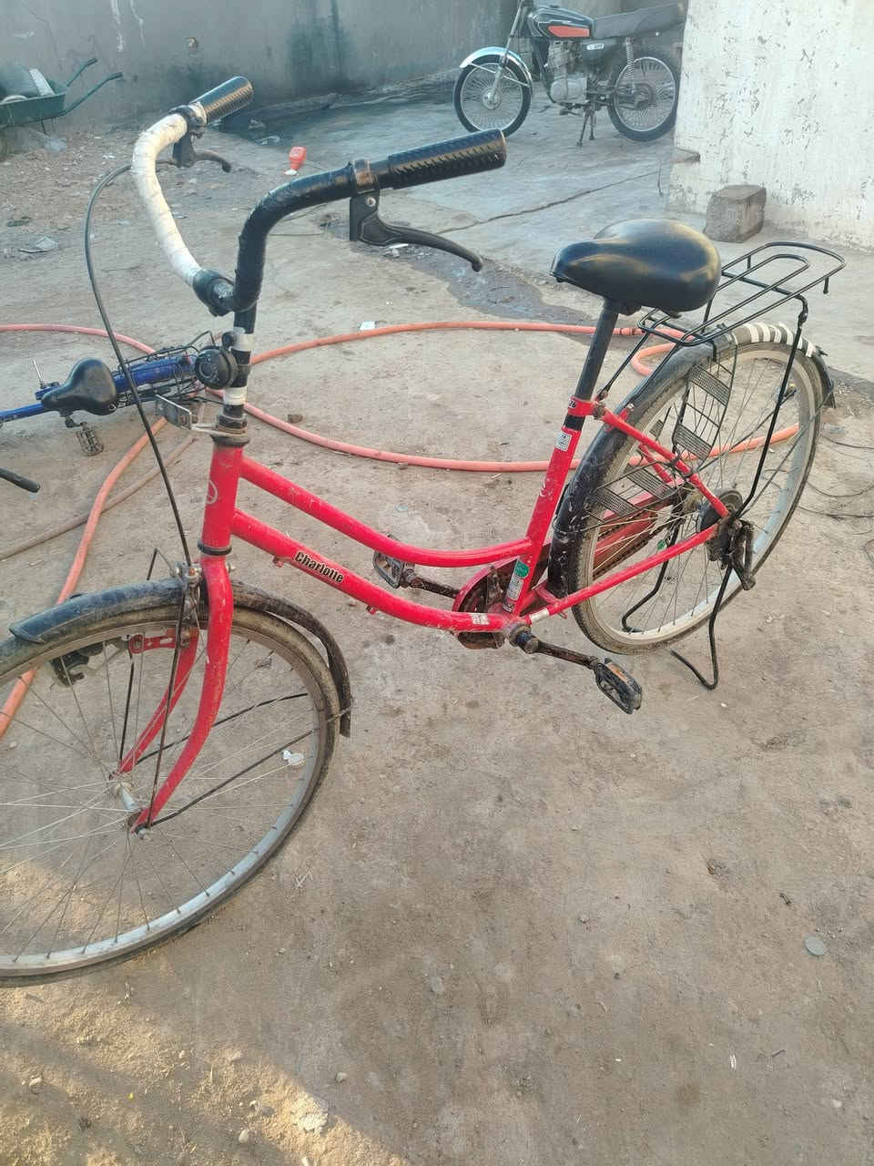 سلام عليكم شباب باسكل ياباني للبيع 50 مكاني كركوك حزيران شراي اتصل عله هاذه الرقم ***********
