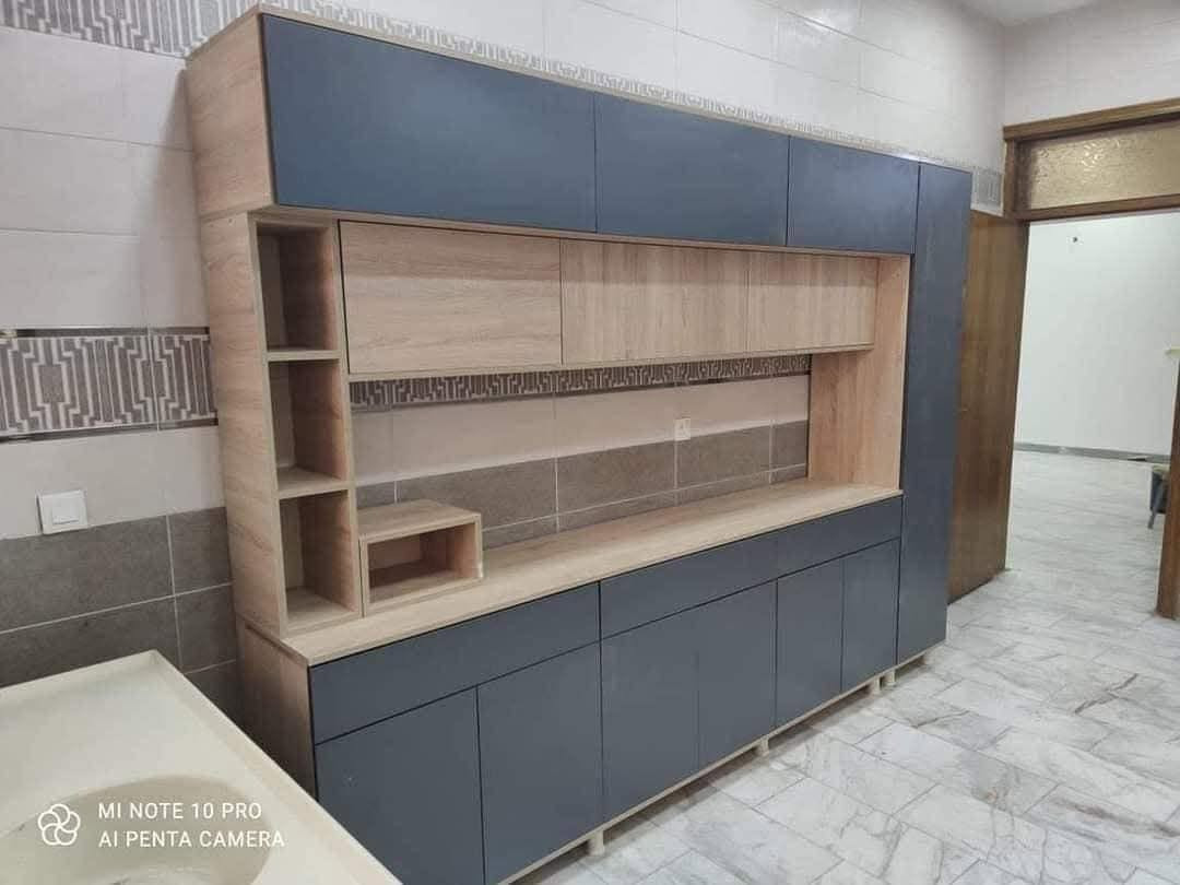 مطبخ مودرن بخامات عالية الجودة مقاومة للرطوبة، يجمع بين التصميم الأنيق وعملية التخزين الواسعة."بأسعار مناسبه للاستفسار مراسله الصفحه


**إذا كنت صاحب هذا الإعلان وتريد حذفه لأي سبب، رجاءا أرسل رسالة إلى الدعم الفني**