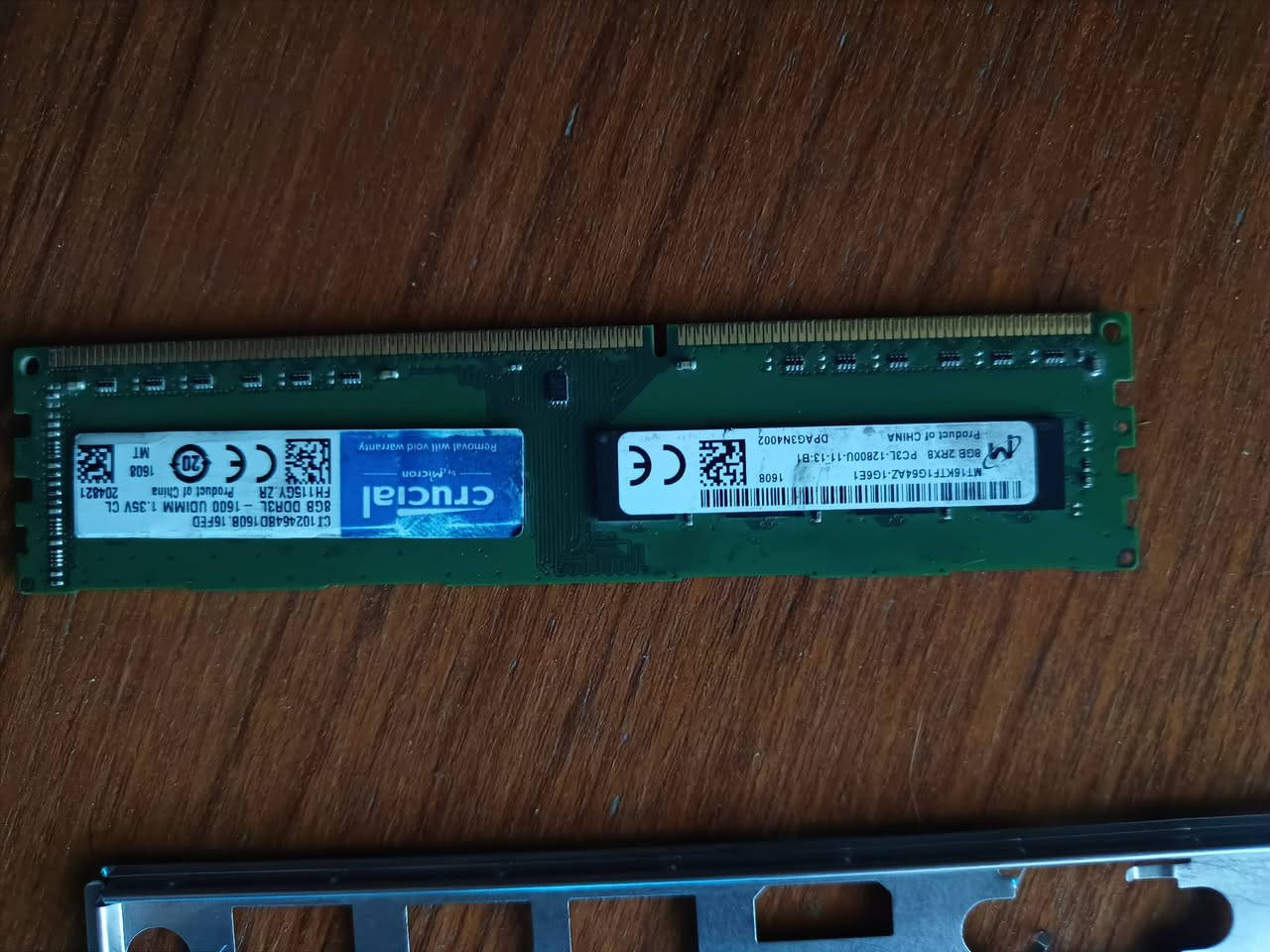 السلام عليكم متوفر بورد h81 مع رام 8gb crucial 1600mghz ddr3
اكتب سعرك بالتعليقات

مكاني بغداد السيدية


**إذا كنت صاحب هذا الإعلان وتريد حذفه لأي سبب، رجاءا أرسل رسالة إلى الدعم الفني**