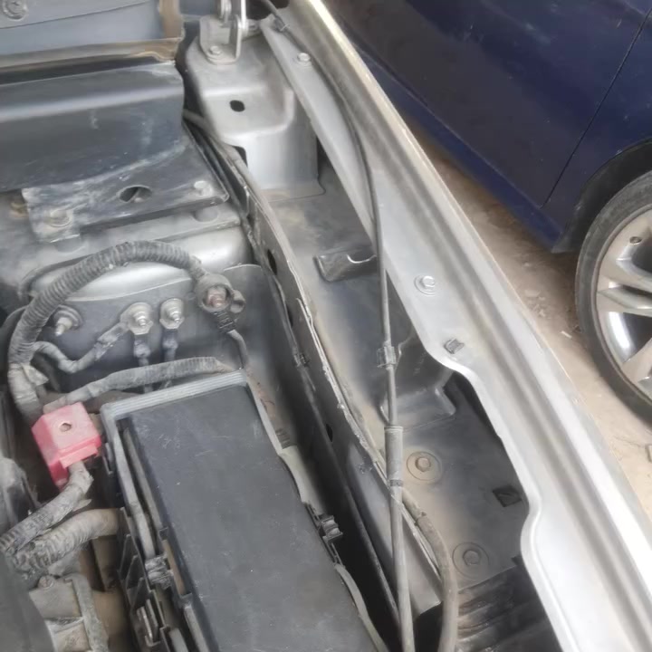 جورني رصاصي ٧راكب موديل ٢٠١٥ تبريد ٣ قطع محرك ٣٦٠٠ رقم الهاتف *********** السعر ١١٥ مع المجال
