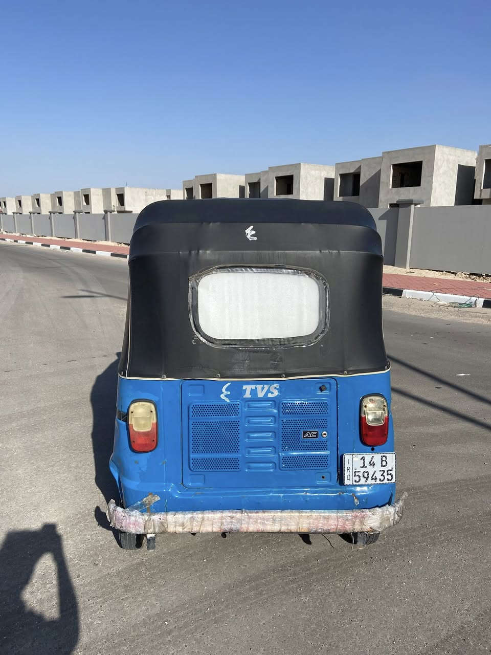 كتك تي في اس موديل 21 شهر 11 طالعه ب22 رقم وسنوية صار شهرين من مطلع الرقم والسنوية مكينه جديدة اصليه شرط مو تجميع صار شهر من ماخذها مبدل الها دهن مرتين فقط البدي شوفة العين بي دعمه بالصفحه والباب والصفحه الثانيه دعمه خفيفه هورنات بلوجكترات تخم تاير كله جديد مسجل دواخل نضيفة تجي تفحص وين متريد اكفلك التحويل والمكينه جديده بالباكيت السعر 6500 مكاني بصرة قبله شارع المدارس واتساب ***********
