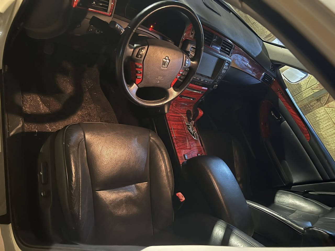 سلام عليكم 
شاهينه دخول جديد رقم بصره نكليزي مزاد دواله اليوم دكية لوحات شاصي 84فتحة سقف داخل جلد اسود ملكي مطعم احمر 3دكم 
مكينه 3،500كير لوك م
مديل 7بصمه رصاصي حساس كأمره تدفه بلكشنات 
سعر 175وبيه مجال واني برسم الخدمه مو شراي لاتتصل ***********بصره
