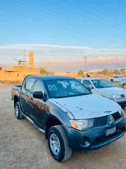 قەزافی مۆدێل2007کامل پلێتی پێوەیەو ڕێگەپێدانی هەیە ساقە گاز سەیارەکە دەبڵ ئەکسلەو گێڕو مەکینەو ئەکسلی بەشەرتو تاقم تایی تازەیە بێبۆیاخە سەیسارە هەمو گیانی بەشەرت نوقسانی نیە سعر 57گەڵا گۆڕینەوەیش دەکەم سۆپەرە سەیارەکە  شوێن سەیسادق
*********** حلبجة
