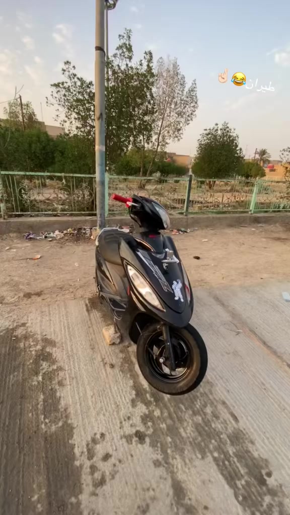 للبيع دراجه جي فور نضيفه وبسعر مناسب 450وبيه مجال  ‭٠٧٨٨ ٣٢٢ ٧٣٧٧‬
