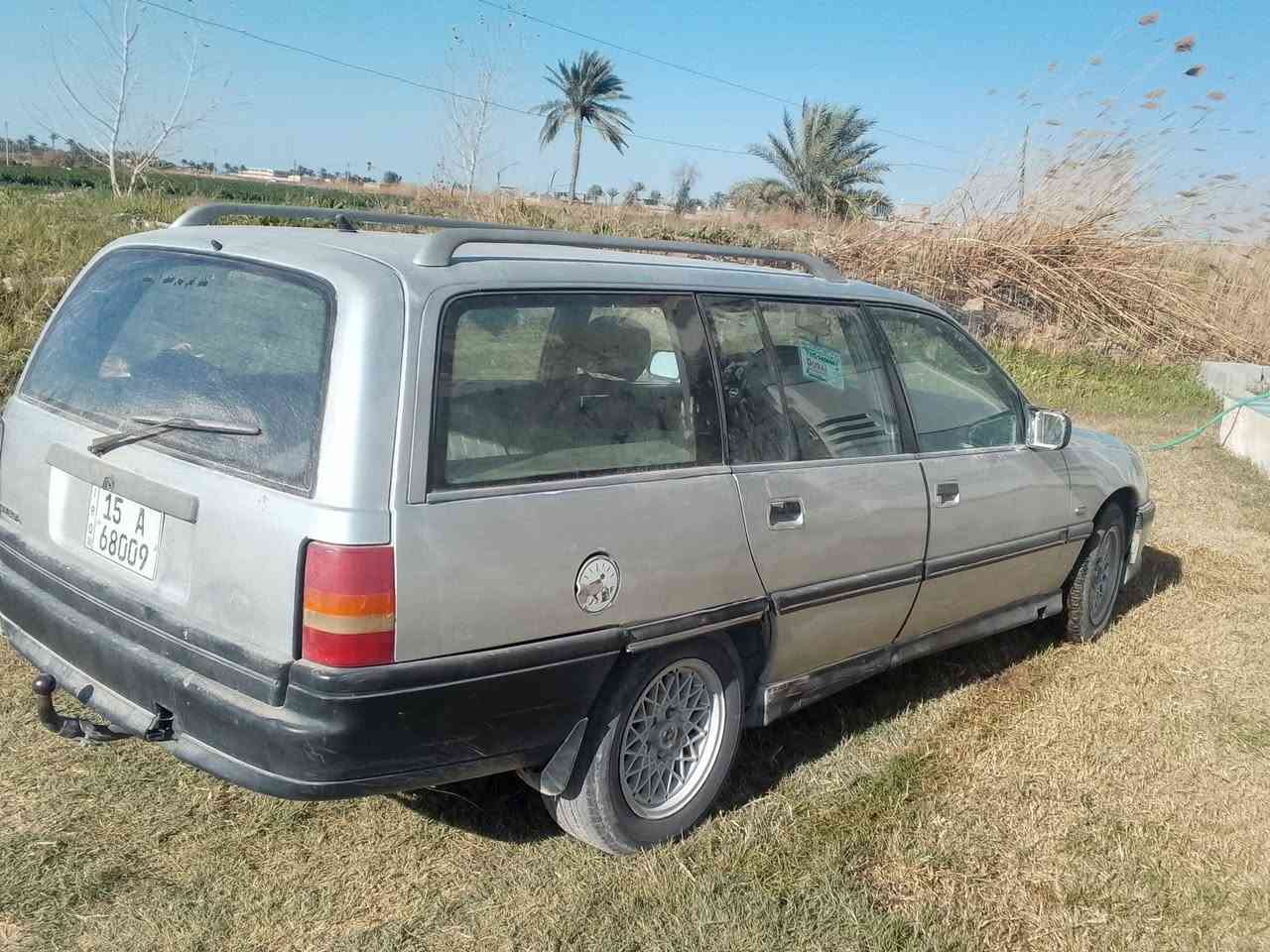 السلام وعليكم أوبل موديل 1989
نضيفه حيل ما جناي الله شاهد. كير ومحرك اني كفيل بيهن اني 
السياره حلوه اي نقص مابيه الف ماتصرف عليه رقم انكليزي هزه جديده سنويه لحد 2030 السعر 27
رقم الهاتف *********** مكان السياره بزيبز
