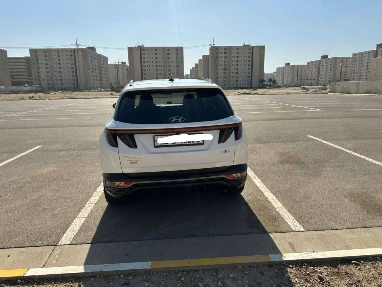 توسان 24 للبيع فول عدا الفتحه
حادثها موضح بلصور بنيد فقط بدون ايرباك بدون دواخل سعر 200 قابل للتفاض خاص او واتساب ***********
