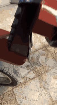 دراجه نامه كلك للبيع سعره 450 وبيه مجال عنوان مدينه صدر يم لواعب ***********
