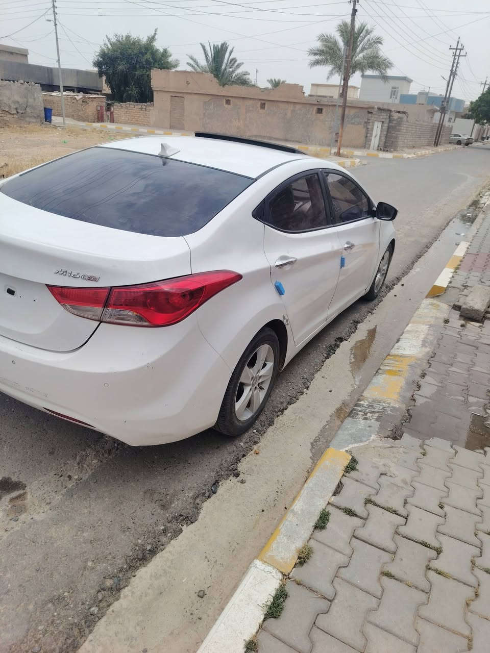 السلام عليكم ادوات مكصوص الانتره مضلع موديل ١٤ فول موصفات فتحه بصمه شاشه اصلي كامره
محرك كير شرط جاهزات تبريد ثلج
صدر طبه تخم تاير جديد سياره ماتحط عليها ربع
سياره مال جنيه للبيع  ويرهم مرواس بكصوص  ونقد لا
 نتعامل بلدين
مكان سياره صلاح الدين بيجي 

 الاستفسار علا الرقم
***********
