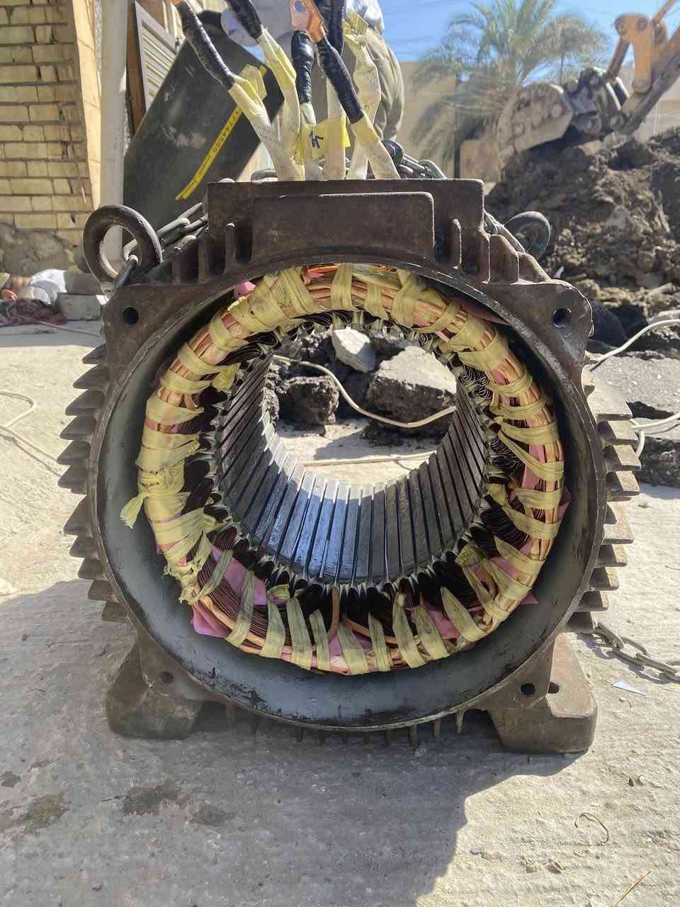 السلام عليكم ورحمة الله وبركاته 
ورشة المهندس شهاب تقدم خدماتها لكم…..
لف الماطورات الصناعية لمعامل البلاستك ومعامل الإعادة 
لف ماطورات الثرامات 
لف وتصليح المضخات وغواطس الصرف الصحي وتلغواطس النهرية 
لف المولدات الكبيرة والصغيرة 

بغداد —- حي الجهاد 
***********
بخدمتكم
