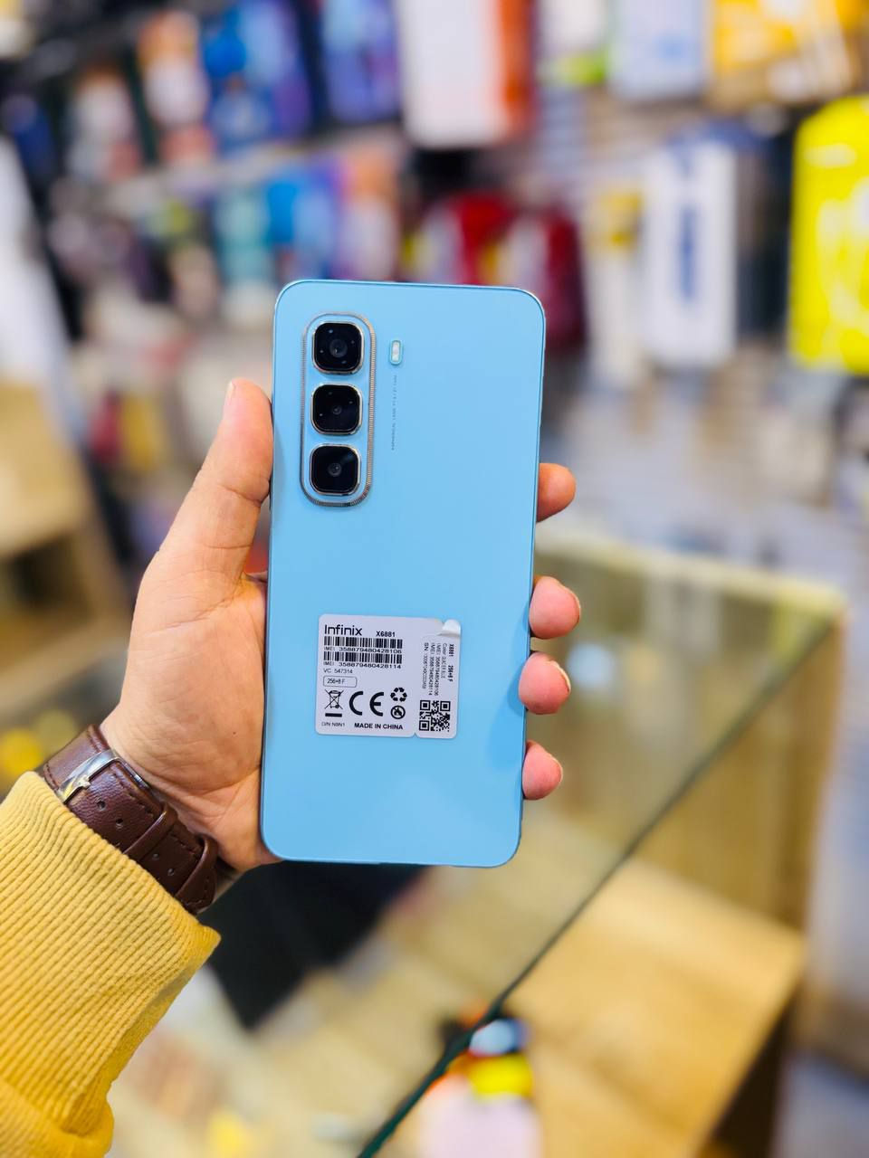 بسم الله الرحمن الرحيم 
توفرت اجهزه جديده ومستخدمه مع الضمان 
يوجد بيع وشراء ومراوس كافة الاجهزه 
اقساط مامتوفر
ايفونات مامتوفر 
العنوان العزيزيه شارع الخليج فرع مصور عمار 

مركز بورد لاين للصيانه والهواتف والإكسسوارات


**إذا كنت صاحب هذا الإعلان وتريد حذفه لأي سبب، رجاءا أرسل رسالة إلى الدعم الفني**