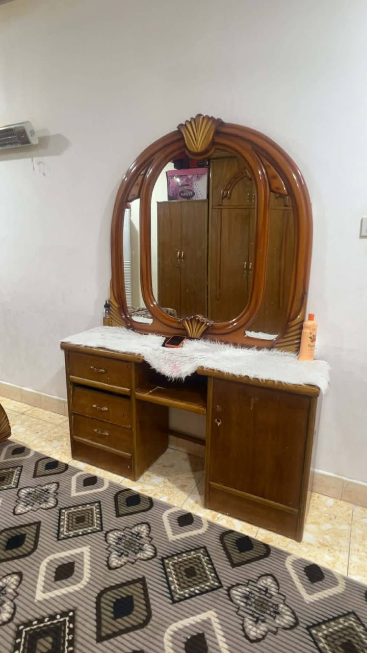 غرفه اخشاب صاج عراقي 7قطع سعرها 600 وبيها مجال بصيط عنوان البصره الحيانيه شارع السيد


**إذا كنت صاحب هذا الإعلان وتريد حذفه لأي سبب، رجاءا أرسل رسالة إلى الدعم الفني**
