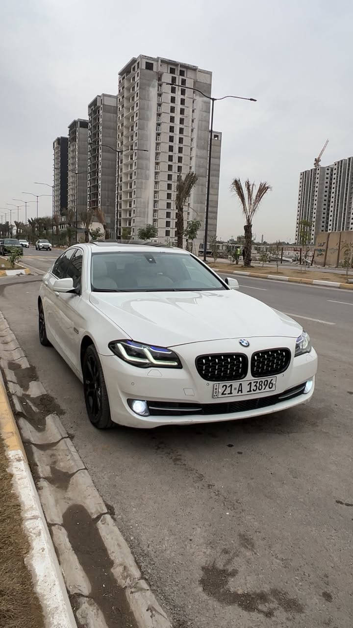 السلام عليكم
BMW2010 /f10/523i/n52
خليجي وكاله العروش 
6سلندر تنفس طبيعي نوزل قصير المرغوب 

مواصفات السياره
1_بصمه
2_شاشه
3_سلات
4_داخل بيجي جلد
5_تبريد قطعتين فان منفصل
6_مري شفط قلاب
7_تحكم ستيرن
8_بردات عدد5وحده كهرباء
9_سايد بريك كهربائي
10_مستشعرات وحساسات أمامي خلفي 360درجه
11_اوتو هولد
السياره خير من الله 
بيها طخه هلال الجاملغ امامي 
وبيها بلكصه بين السلايت وبين الجامه الاماميه كد شبر 
مو حادث 
 رقم سليمانيه
مكان السياره _بغداد حي الجهاد
السعر 160وبيها مجال
***********
