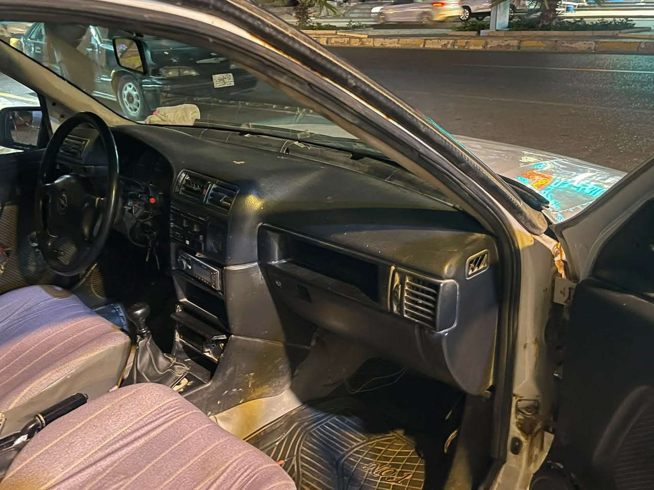 سلام عليكم اوبل فكترا 🚙موديل90رقم نكليزي كير مكينه جدد تخم تايرات كهربايات شغاله سياره حلوه وكاعده كشنات نضاف سعر 15ونص 
عنوان فلوجه 
***********📞تواصل واتساب او اتصال
