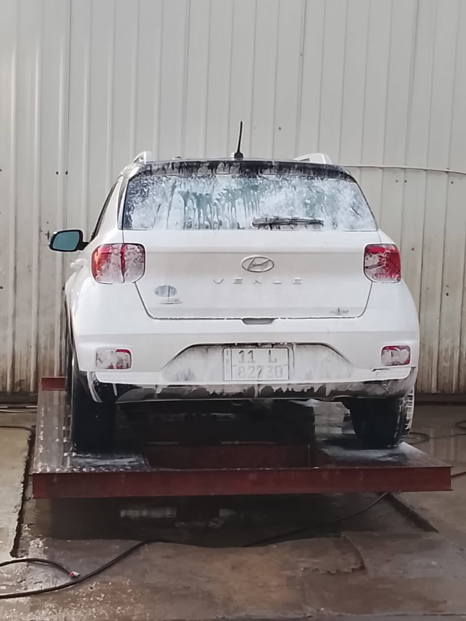 مرخصة لادمن 😍
سلام عليكم 
سيارة هونداي فينو للبيع 
سيارة وارد امريكي موديل 23 فووول موصفات 

سيارة تحكمات ورادرات وبصمة وتشغيل عن بعد 
ومري شفط 
سيارة معروفة موصفاتها 
محرك ١٦٠٠ 
سيارة حادثها بس داعمية امامية مبدل وبارد بخشم البنيد 
رقم بغداد انكليزي بسمي تحويل ثاني يوم 

السعر 140 وبيها مجال 
الرقم ***********
