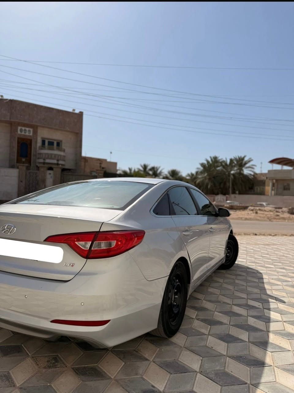 سوناتا مديل ١٧ ادوات متوئمه طبق لاصل سنويه عضم عاج رقم الانكليزي بغدادسياره جاهزه من ڪلشـي تخم تاير جديد مكينه كير تبريد تدفئه كفاله كشره تجي وتشوف بعينك نضيفه برغي ما ناقصه مكصوصه جنطه الاستفسار اتصل برقم ***********
