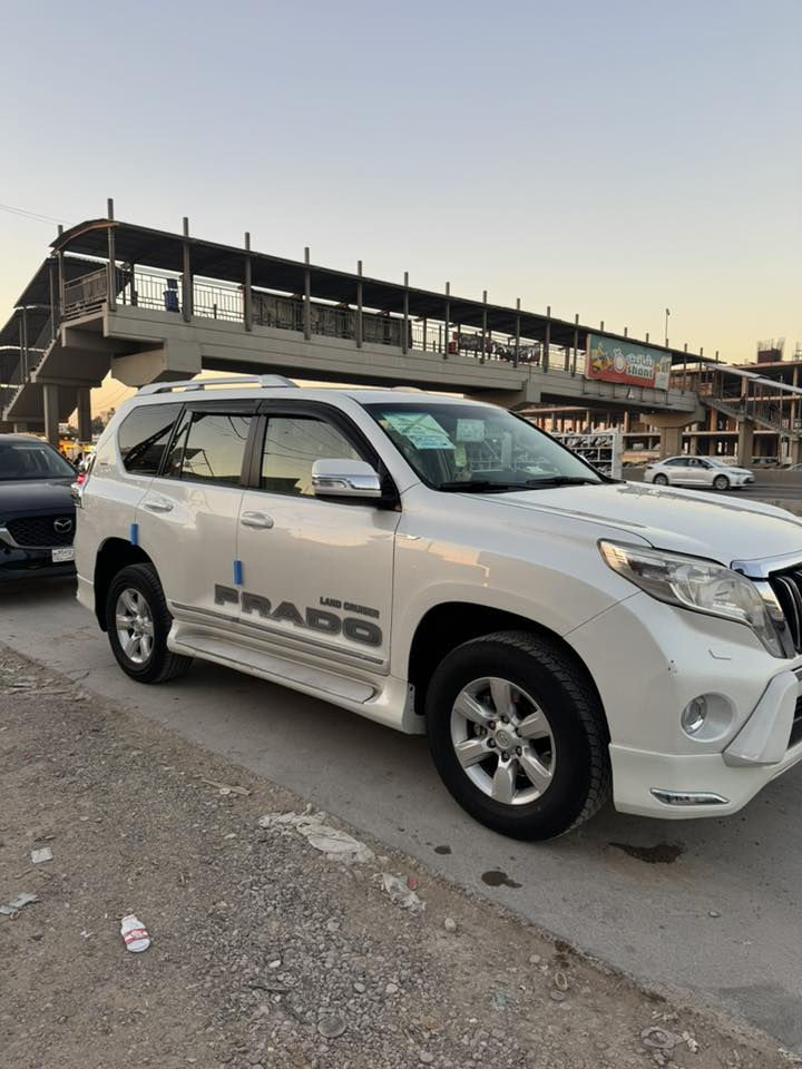 سلام عليكم لاندكروز برادو 2015 شركه جيهان بيها صبغ جاملغ ومباوك عل باب الامامي اثر شخط بدون حادث بدون فتح سياره مكفوله مكينه كير مكفوله حداديه جديده كشنات جلد كهرباء زراك لايت مري شفط ٣ قطع تبريد سياره جاهزه وحلوه بنضافه الشركه كلش حلوه وجديده رقم انكليزي تحويل جديده سعرها 225 وبيها مجال للشراي ماكو هيج نصافه بهل سعر 

‭٠٧٧٨ ١١٩ ٠٧٠٠‬ شراي يتصل فقط. مكلف بلنشر
