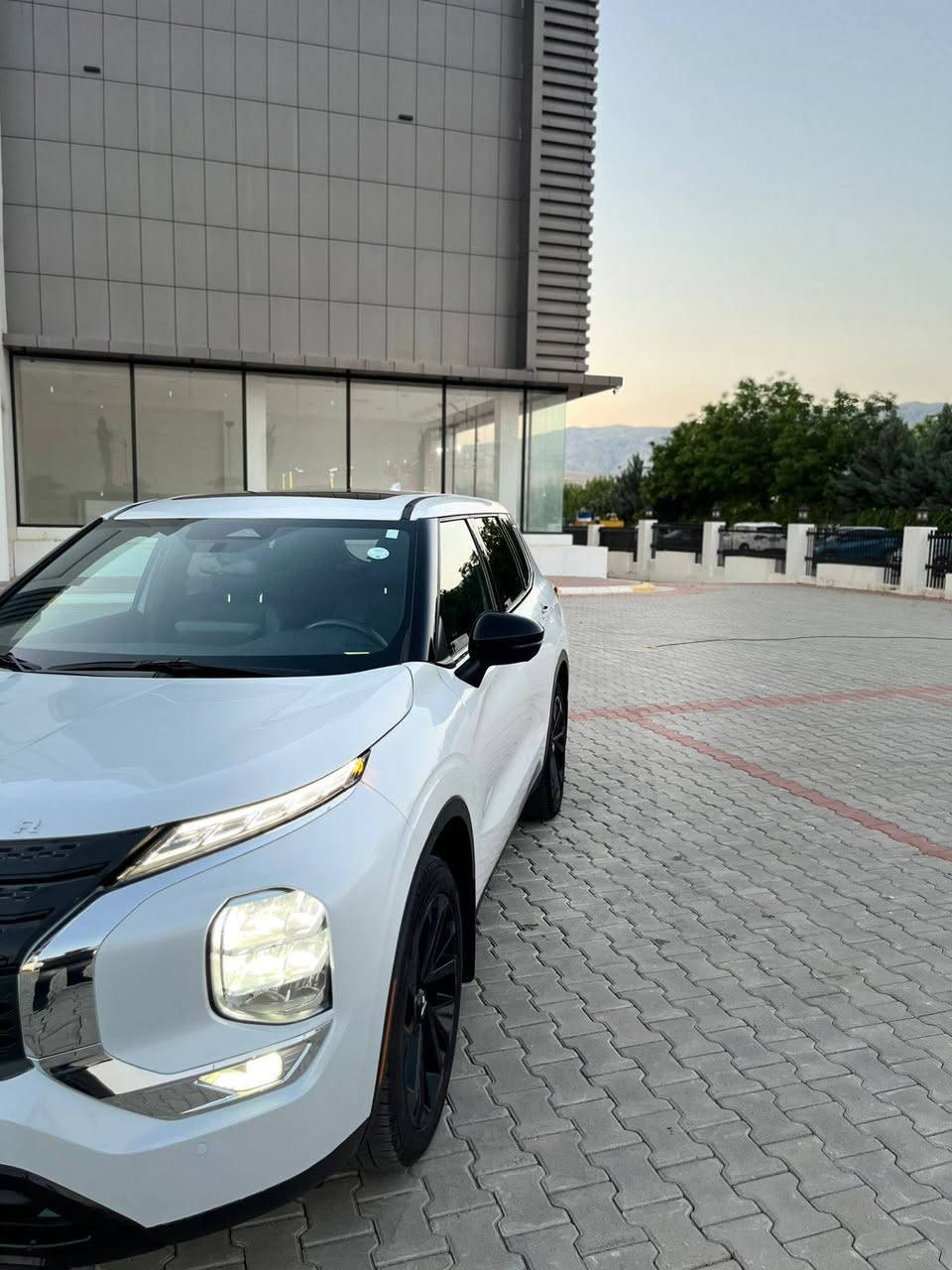 𝑴𝑰𝑻𝑺𝑼𝑩𝑰𝑺𝑰  𝑶𝑼𝑻𝑳𝑨𝑵𝑫𝑬𝑹 𝑺𝑬
𝑨𝑾𝑪  ‏4x4 2024
موديل  2024
محرك 𝒄 𝒄 2,500 
فول مواصفات
بانوراما
دبل اكسل
بصمة
٧ راكب
كيج اليكتروني
كشن جلد
كشن تدفئة
ابواب بصمة
ابواب بردة
نظام كاميرا ‏‎  °360 
لايتات ليد زينون
حساس امامي و خلفي
رادار امامي و خلفي و جانبي
بريك بصمة
صندوق شفت 
مراية شفت كهربائي 
سيارة بونيد صبغ
بدون دواخل
بدون شاسی
مسافة 12000 مایل 𝑴𝒊𝒍𝒆𝒔
سيارة موجود عقرة

رقم شاصي

ja4j4va8xrz077777

☎️ 
کوردی ***********
لغة عربی ***********

#𝑴𝑰𝑻𝑺𝑼𝑩𝑰𝑺𝑰 #𝑶𝑼𝑻𝑳𝑨𝑵𝑫𝑬𝑹

