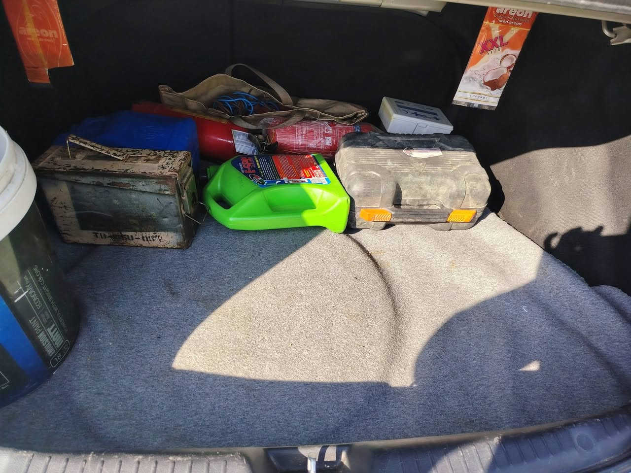 السلام عليكم سيراتو 11 تريد تحويل تريد وكاله  كفاله بس بارد مقدار شبر باب خلفي عكس السايق شرط سونار  مكينه كير حداديه تخم تاير باتري جديد تبريد تتفئ سياره مداريها كلش نضافه فول تجي وشوف بعينك نفس الصور واحلى 105 وبيها مجال قليل للطيبين واني خادم رقمي *********** بي واتساب اعتذر ع مراوس بيع
