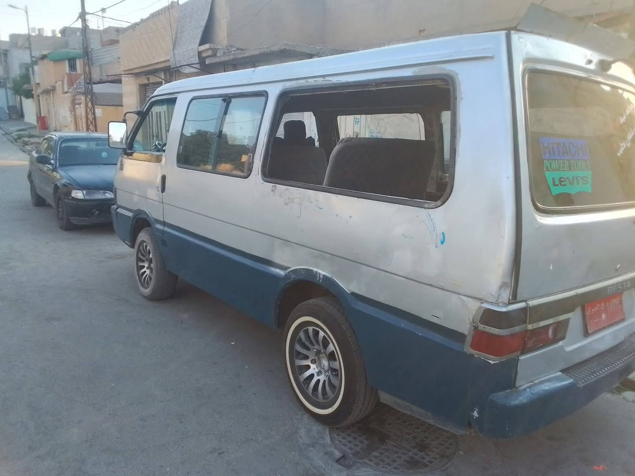 كيا بستا للبيع محرك كايم رقم احمر نينوى 12ورق للاستفسار الاتصال على الرقم ***********
