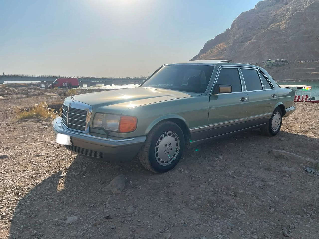 مارسدس رئاسي باب طويل  موديل 1988 - 300 SEL
رئاسي باب طويل، موديل ١٩٨٨،  ٦ سلندر محرك بلادي 300، سيارة جديد شراي يتواصل باسمي مشروع وطني، كل شي جديد 

موبايل واتساب: ***********

سعر : 145 ورقة و بيها مجال شوي 

مكان سيارة اربيل 

فتحة طكتين، كشنات كهربائي، تبريد ثلج، اريل كهربائي شغال، كل شي شغال و ع بلادي, سيارة جاهزة بدون اي نواقص بدون اي مصرف، هزة جديد
