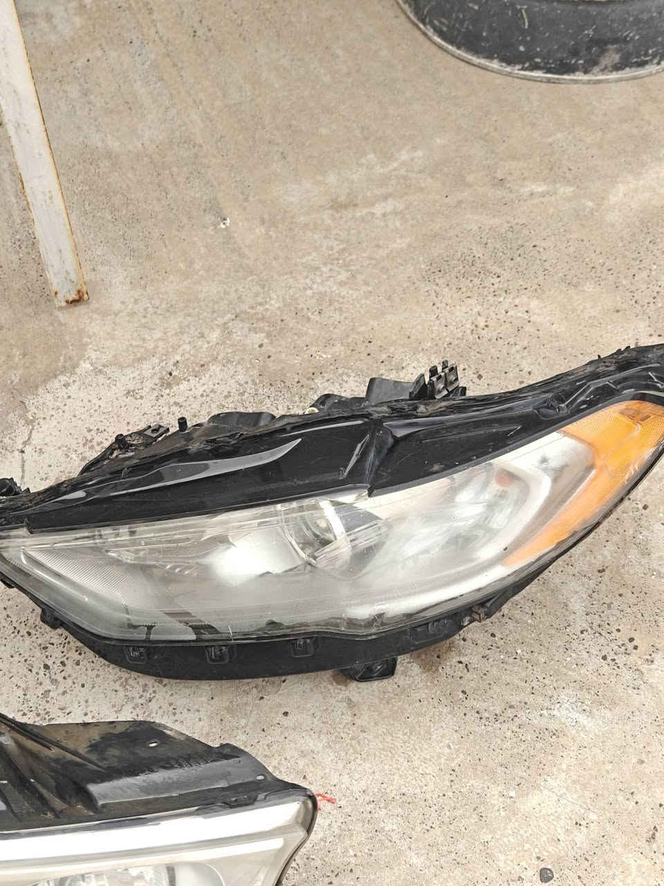 مازدات فورد فيوجن الاصلية موديل 2017  السعر 250 دولار وبيهن مجال تعامل واخذهن مكانهن الموصل ومتوفر توصيل جميع المحافظات افحصهن بالصور والفيديو وتواصل عالرقم أو اكتب تم بالتعليقات واني اراسلك خاص

 ***********
