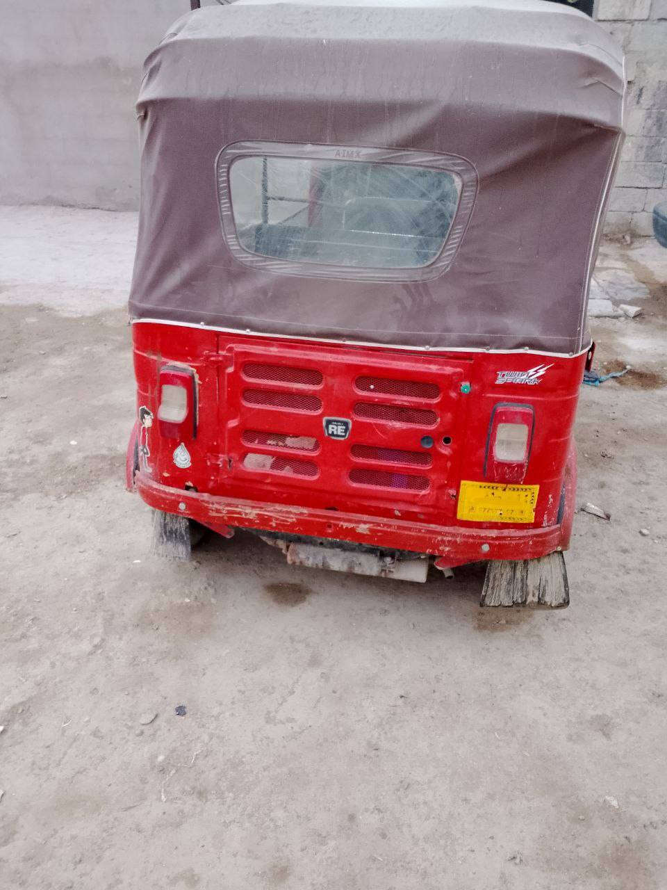 السلام عليكم تيك توك موديل 18 الشهر الثالث تكتك   سعرها 3300 وبيها  مجال حك جيه تكتك خير من الله كبل لشارع  مكاني بغداد الامين  ***********
