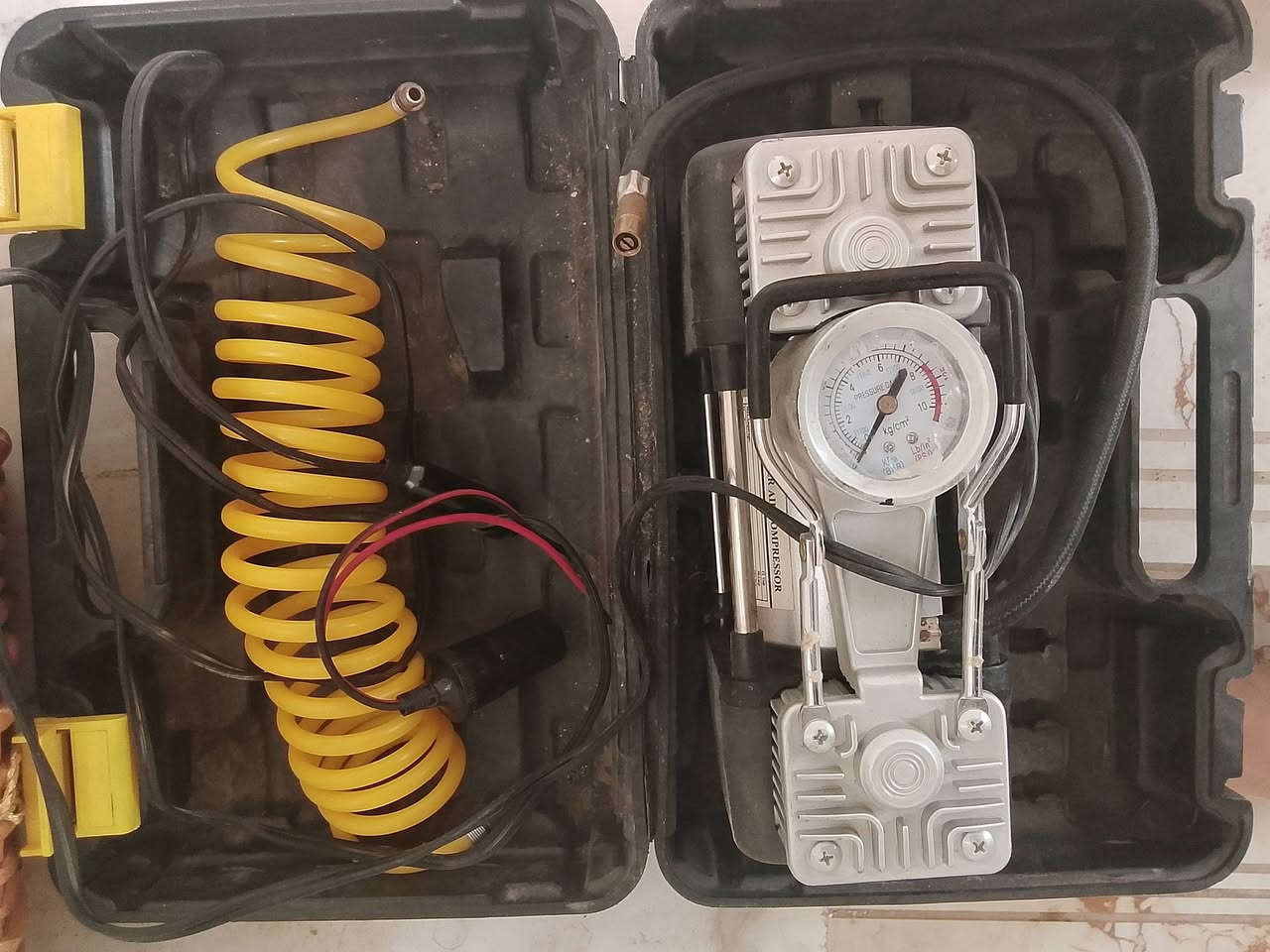 للبيع
صوبه زيتيه السعر 50
صوبه غازيه 65
مغسله جديده 20
بم يشتغل على الباتري والجداحه 20
مكاني المعملجي***********
ينباعن شلعه وحده انزلك من سعرهن
