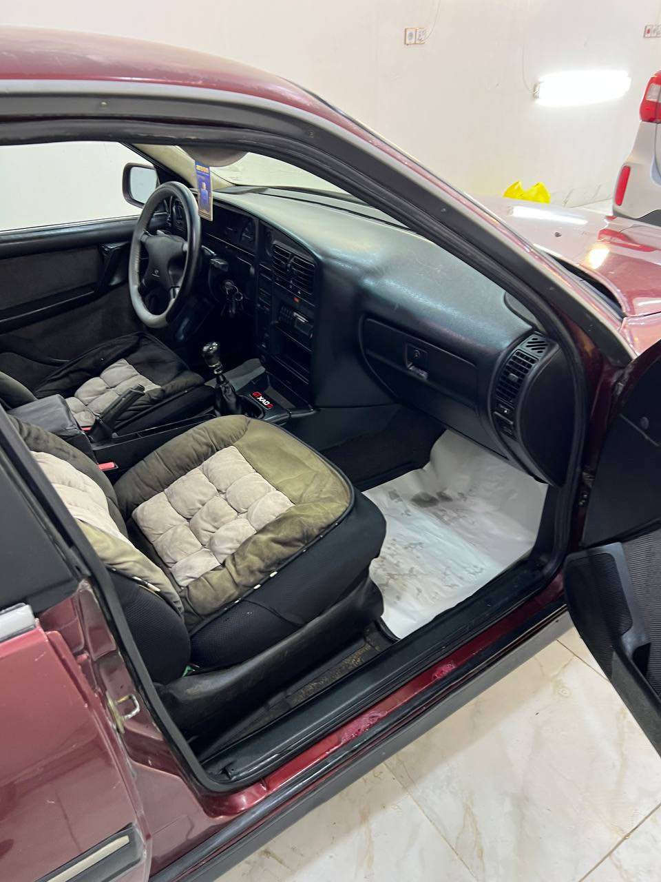 سلام عليكم شباب سياره اوبل اوميكا للبيع موديل 1991 كير محرك اكسل بشرط كهربائيات بشرط سياره ع وضع الشركه ما ملعوب بيه حتى ايرفلو كبس مامفتوح ضرر جاملغ الخلفي فقط بطاقه بانزين بيه وسياره بسمي السعر 48 للاستفسار اكثر اتصل ب *********** اني مكلف بالنشر مموجود بالفيس كركوك, العراق
