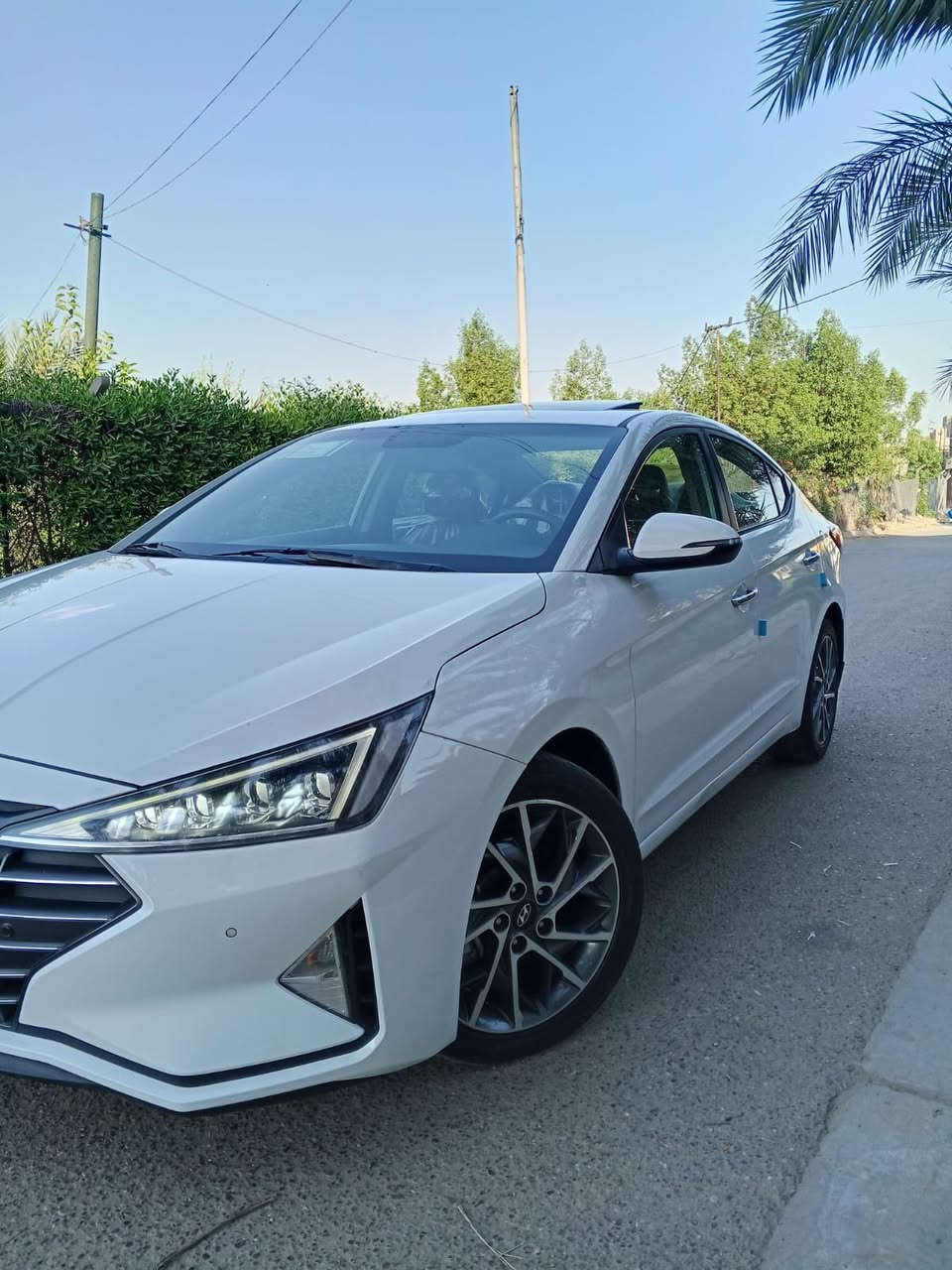 انترا للبيع موديل 2019 خليجي سيارة جديدة ماشية 84 فول موصفات سيارة على وضع شركة محرك 2000 محرك كير تخم تاير صدر كله جديد سيارة مكفوله من ضربه بيه صبغ جاملغ امامي اثر شخوط جاملغ الثاني بي شبر الباقي مكفولة سعر 136 ورقه مكان سيارة بغداد الرصافة رقمي ‭0771 717 7197‬
