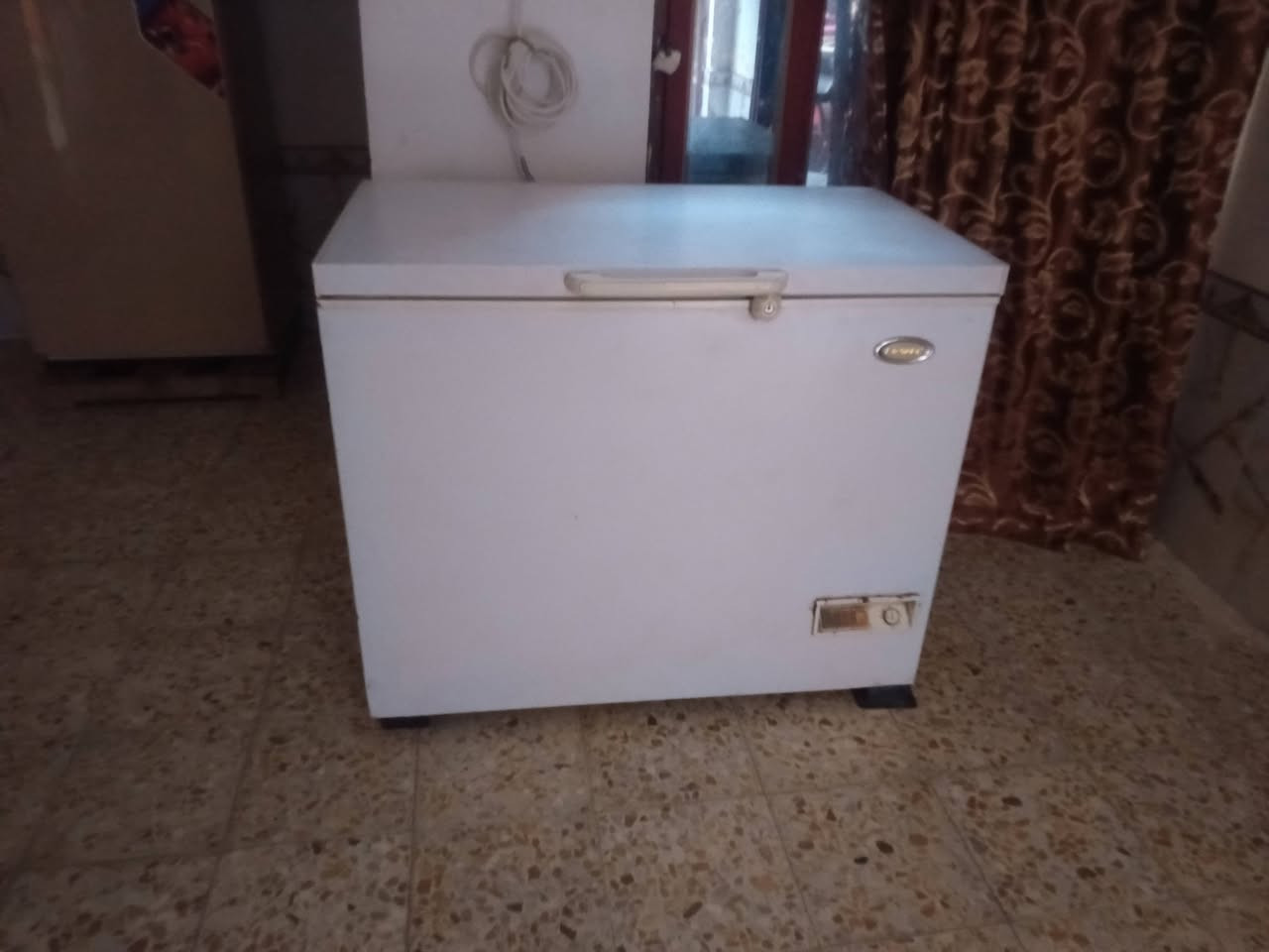 مجمده للبيع شرط شغل وشرط جمد وجديده كلش للبيع مكاني ناصريه مركز شراي يتصل او يجي واتساب ***********
