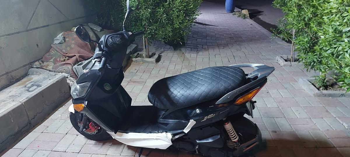 السلام عليكم
البيع موطور نحله محرك 150
موديل 2020 مسجل الثاني يوم تحويل
محرك بعد بلدي 
سعر 900 بي مجال 
مكاني الرمادي 
رقم تلفون  ***********
