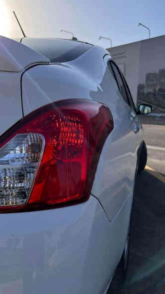 السلام عليكم 
نيسان صني ٢٠٢٤ للبيع سيارة ماشية 47 الف سيارة حالتهة ممتازة كير محرك ما مفتوح بيه اي برغي بحالة الوكالة تايرات مال شركة 
والسعر ١٢٥$ ورقة وبيه مجال 
مكاني بغداد الغزالية 
رقمي *********** Colombo
