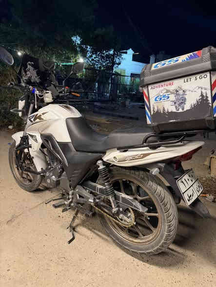 RK200
رقم أربيل 
دراجة نضيفة كلش ما بيها اي نقوصات دراجه كاملة
ماشيه 18الف
سعر 2300000 وبيها مجال
مكان الغزالية 
***********
