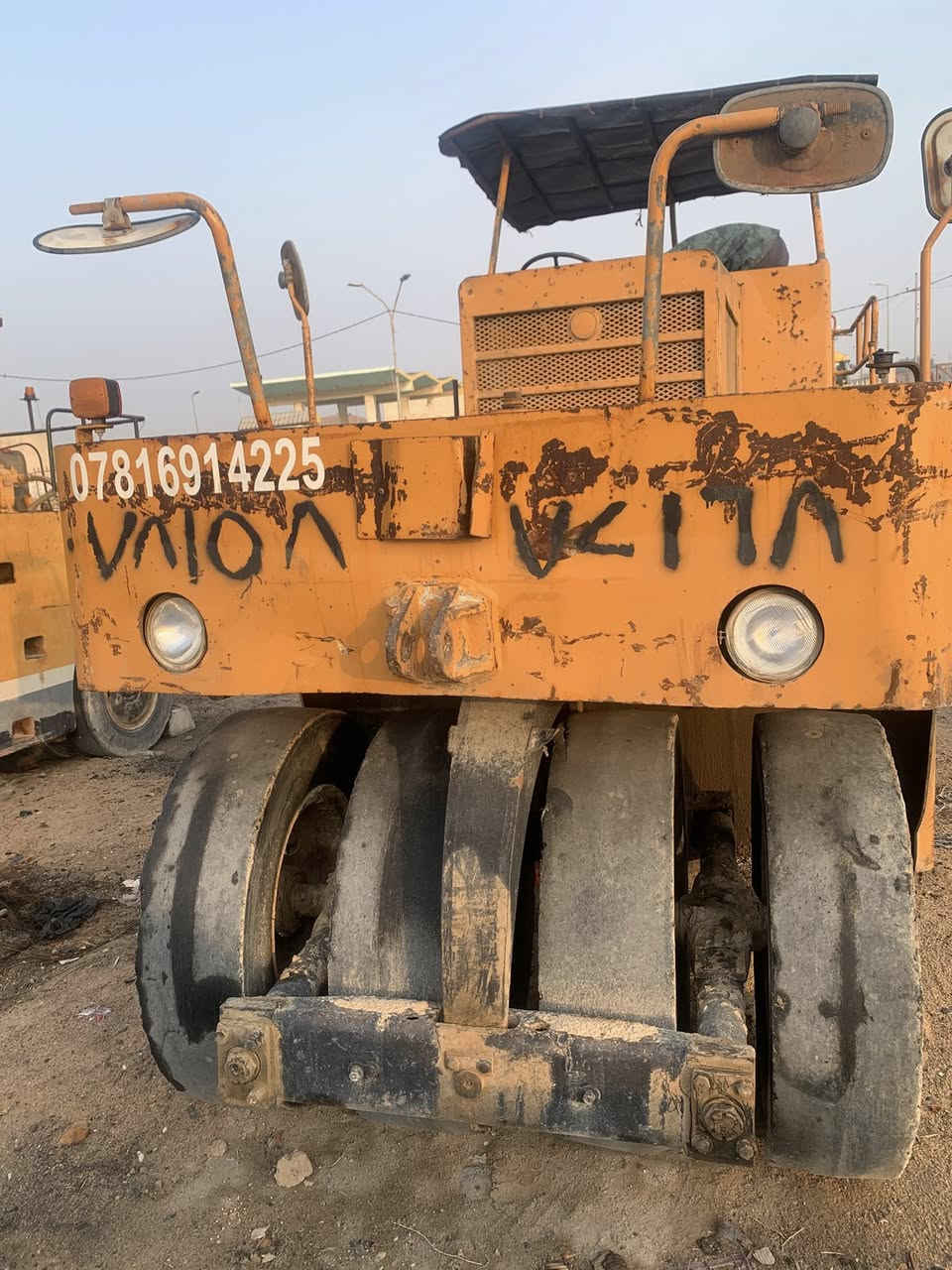 سلام عليكم حادله ساكاي جاهزه للعمل رقم بصره سنوي 29/السعر 75/ المكان بصره زبير/***********
